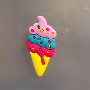 Ice cream croc jibbit